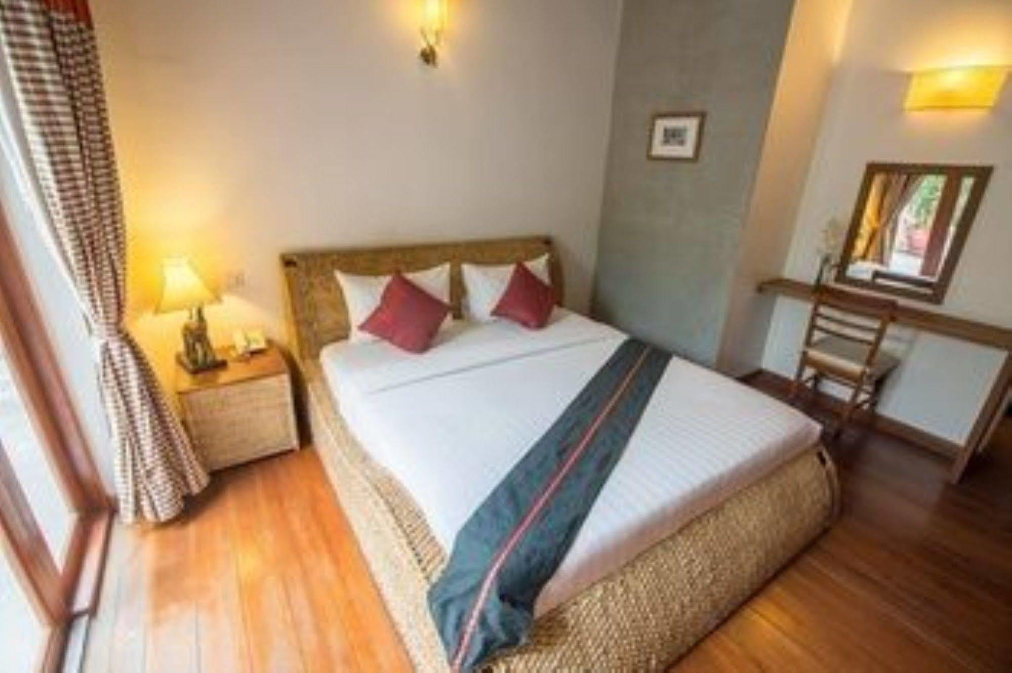 Casa Villa Independence Пном Пен Екстериор снимка